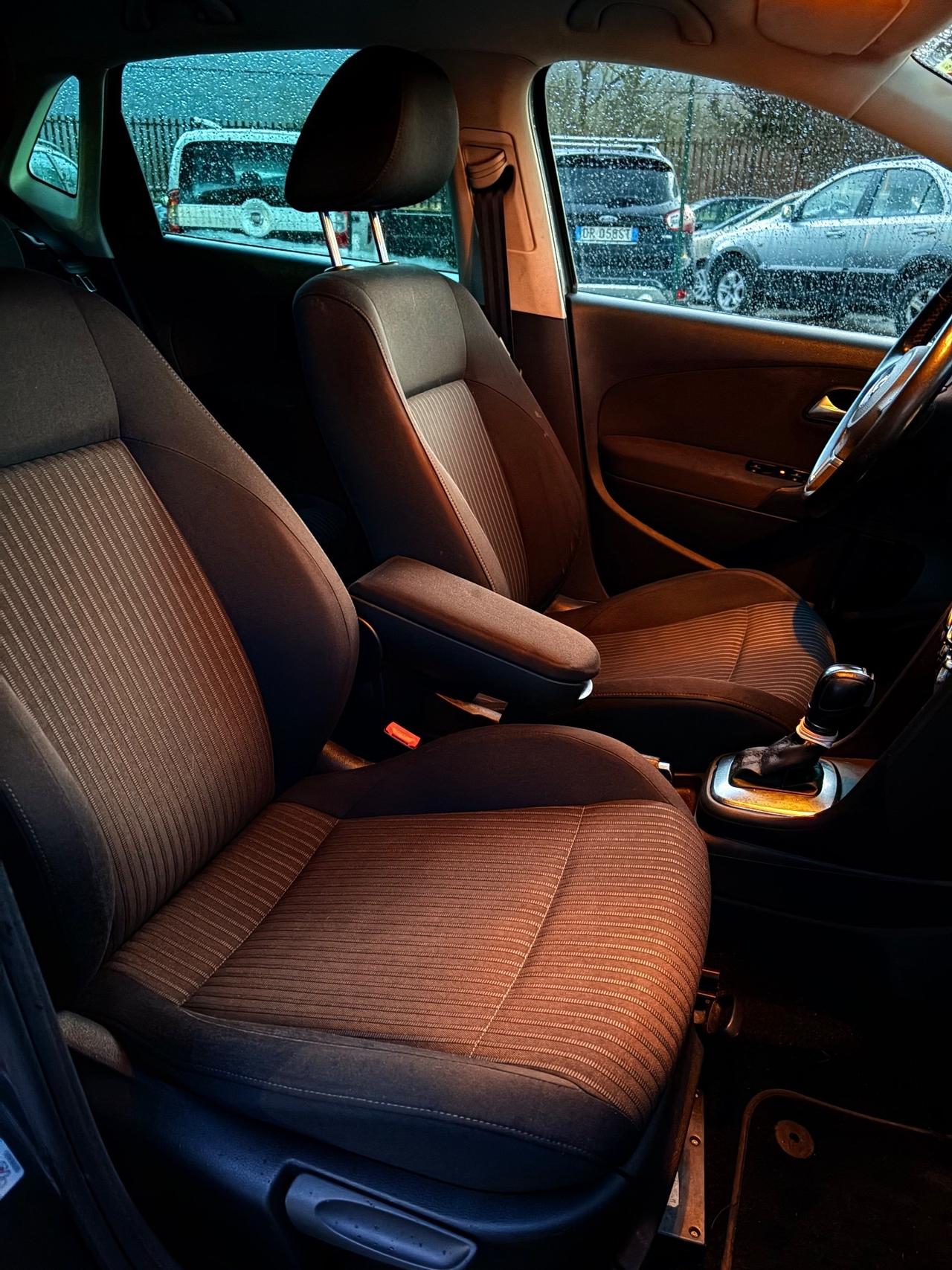 Volkswagen Polo 1.6 TDI 90CV DPF DSG 5 porte Highline