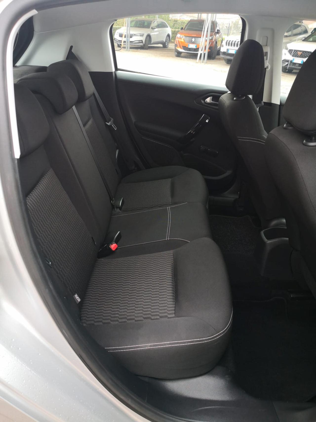 Peugeot 208 PureTech 1.2 82CV 5p. ***NEOPATENTATI***UNIPROPRIETARIO***