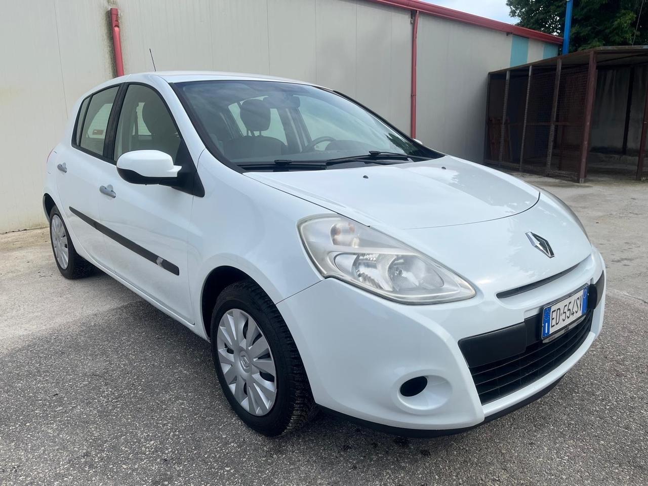 Renault clio 5P-1.2 gpl - km 130000-11/2010