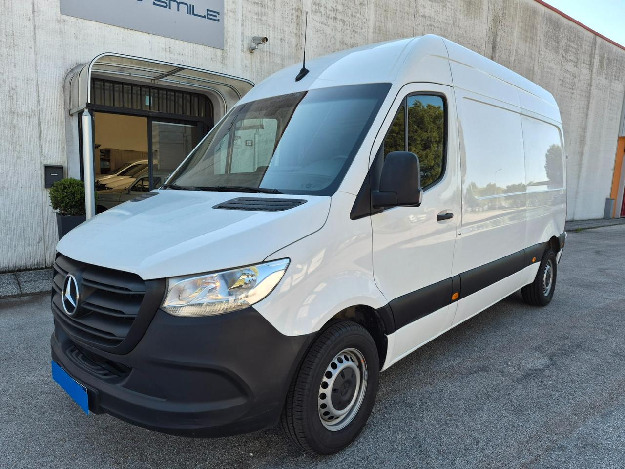 Mercedes Benz F39/35 311 CDI FWD TA Furgone