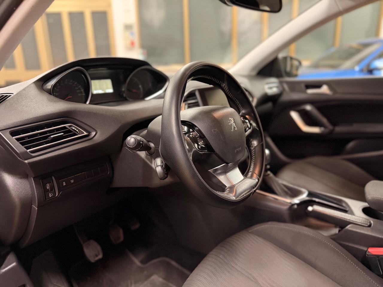 Peugeot 308 BlueHDi 120 S&S SW Business