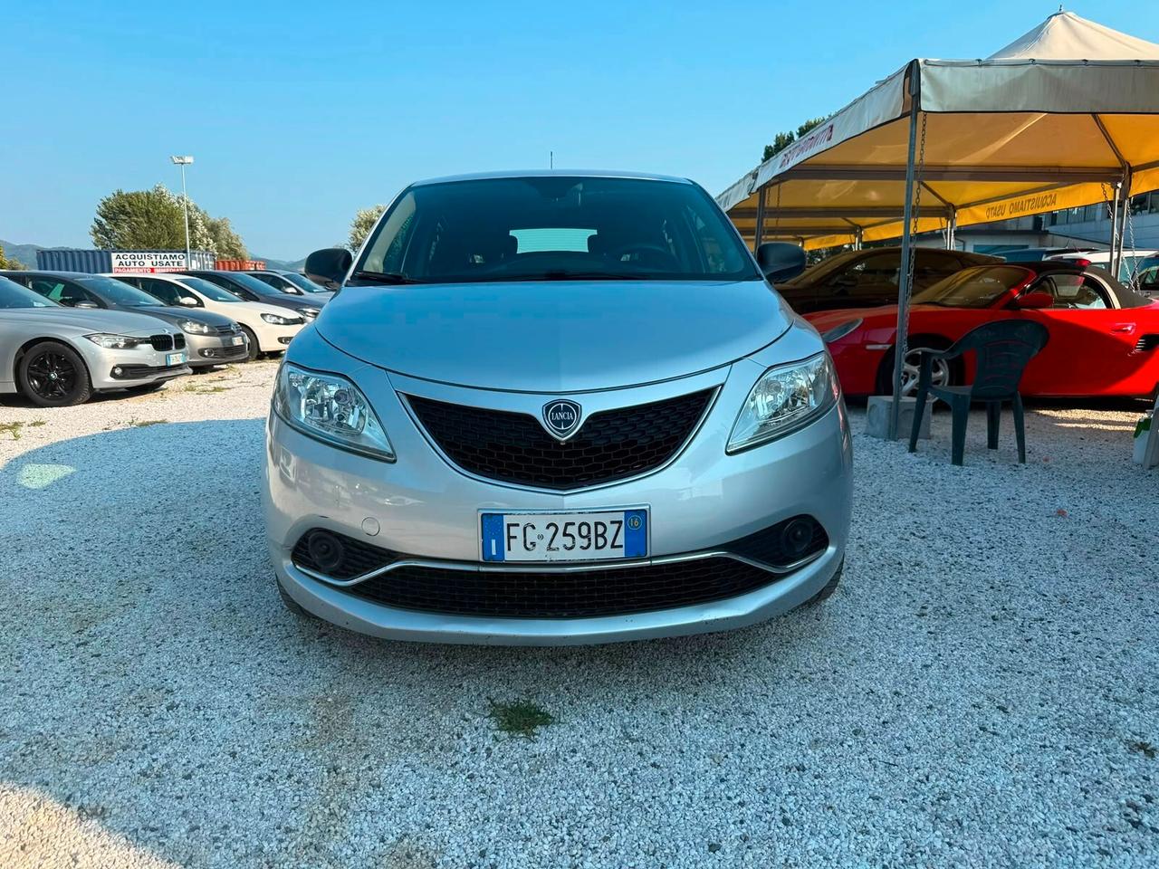 Lancia Ypsilon 1.2 69 CV 5 porte Gold
