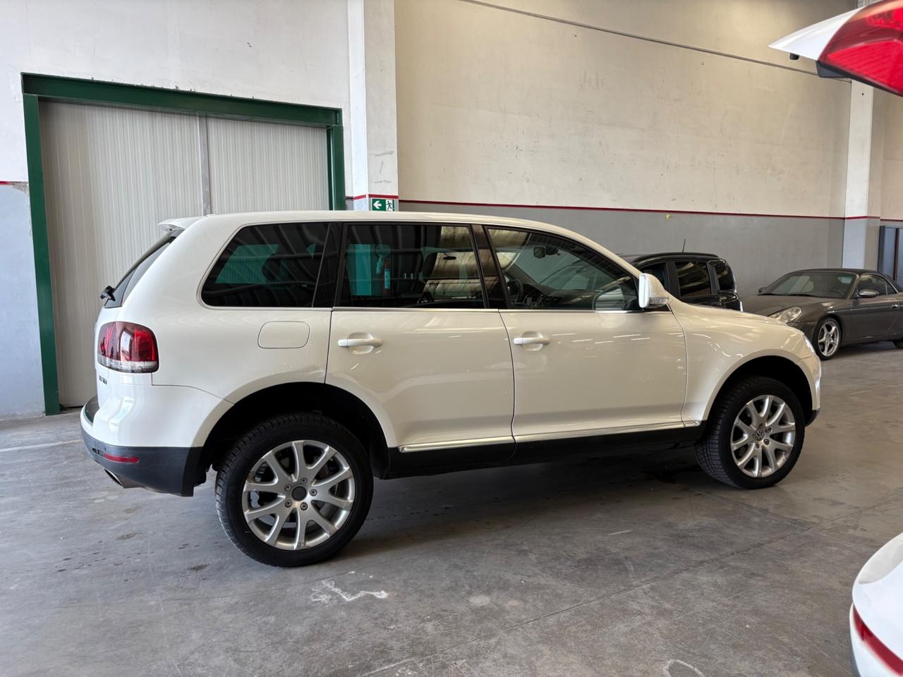 Volkswagen Touareg 3.0 TDI tiptronic 2010