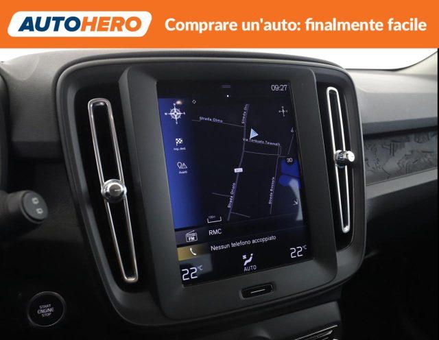 VOLVO XC40 T3