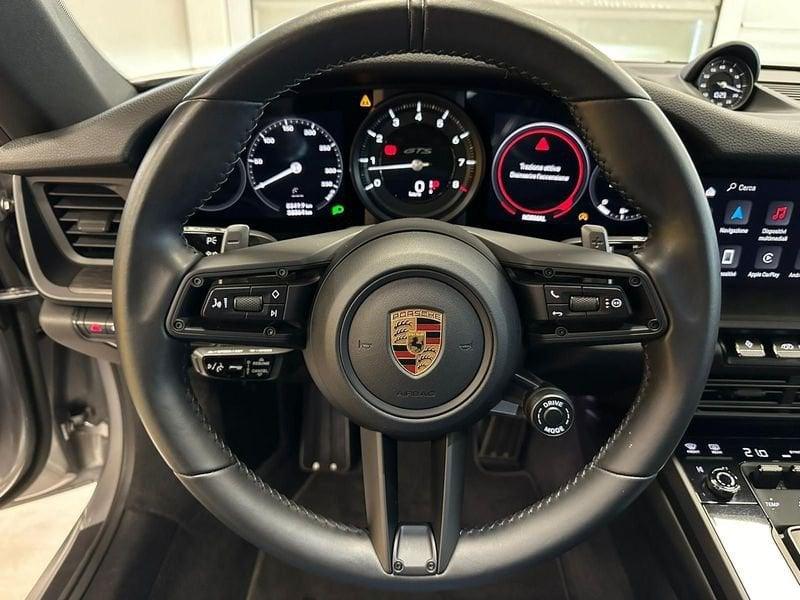 Porsche 911 Carrera GTS