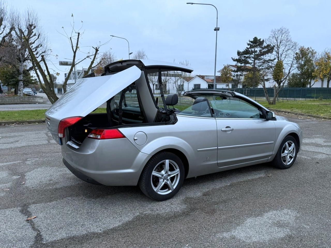 Ford Focus 2.0 TDCI CABRIO Neopatentati