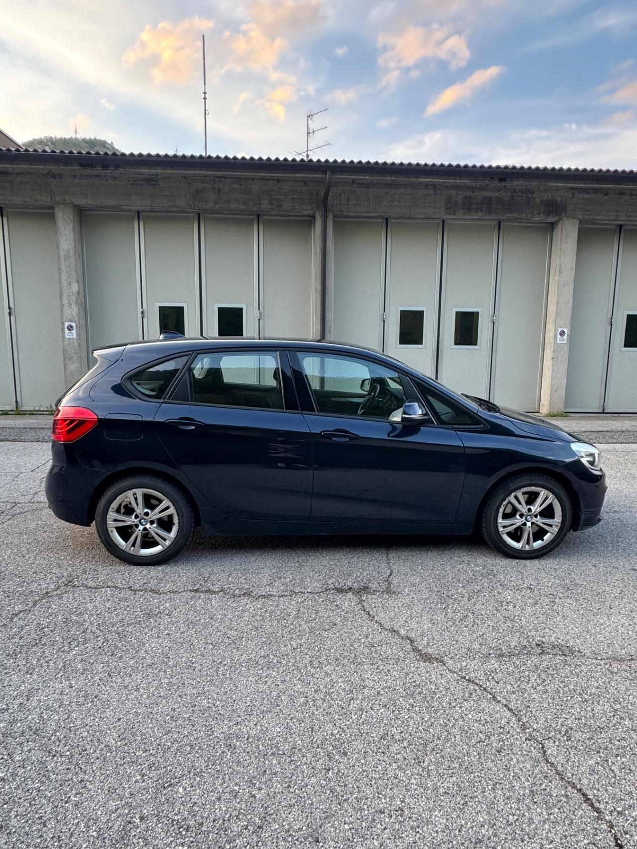 Bmw Serie 2 Gran Tourer 220d xDrive Gran Tourer Luxury aut.