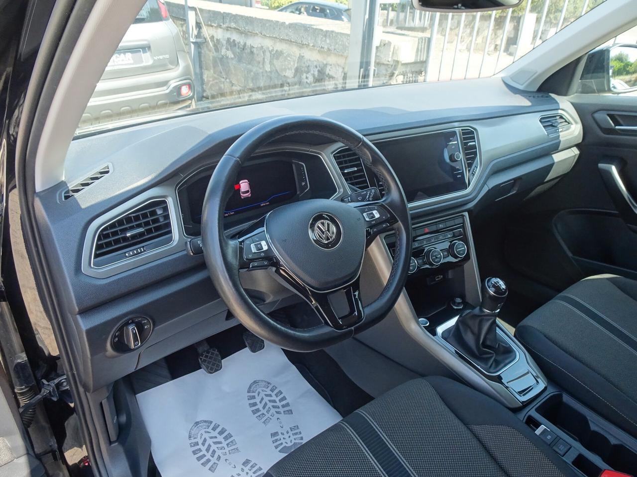 Volkswagen T-ROC 1.6 TDI R LINE