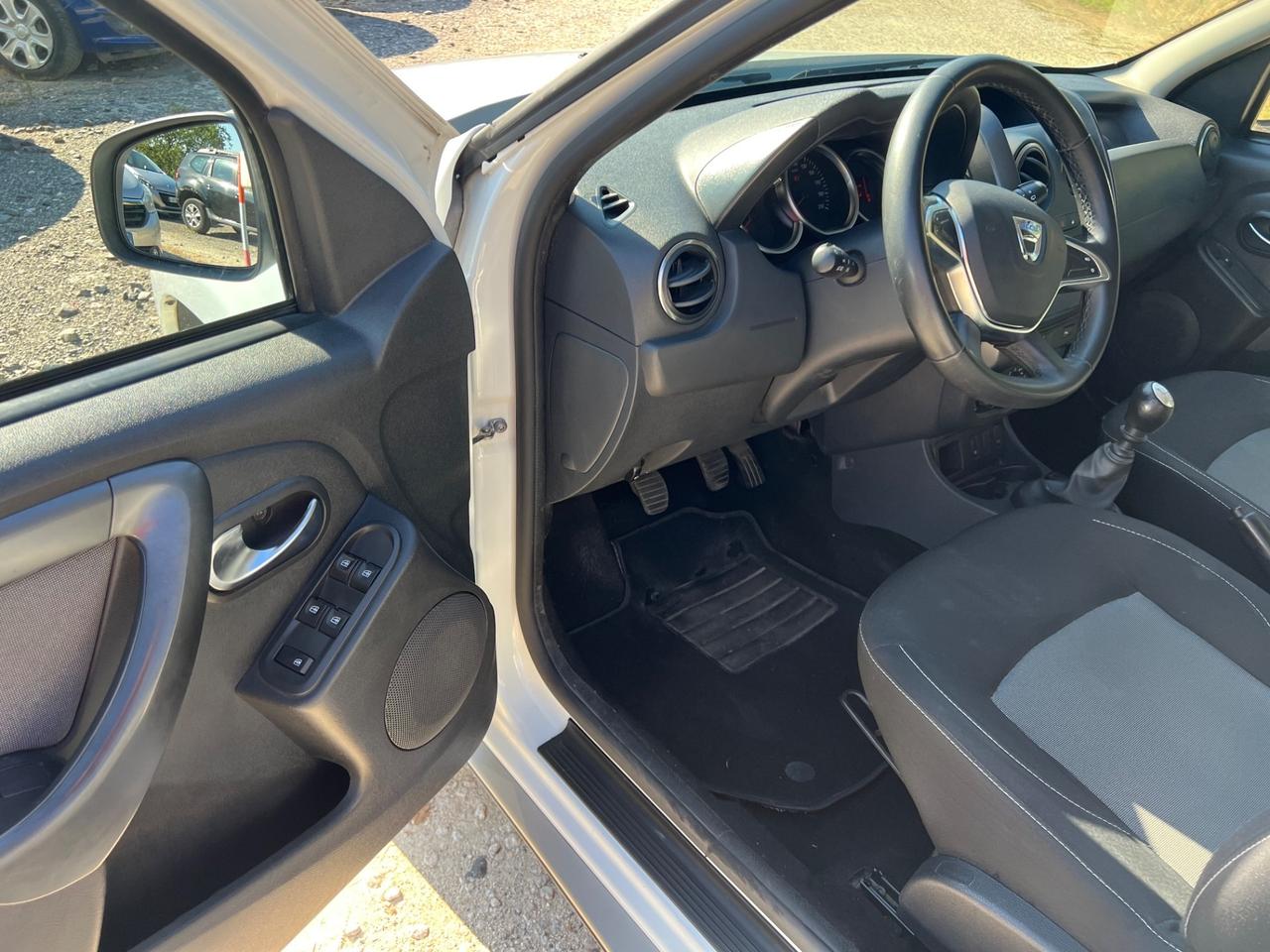 Dacia Duster 1.5 DCI LAUREATE PERMUTE RATE GARANZIA