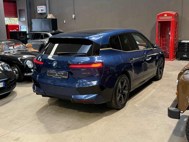 BMW iX xDrive 50 Pacchetto Sportivo
