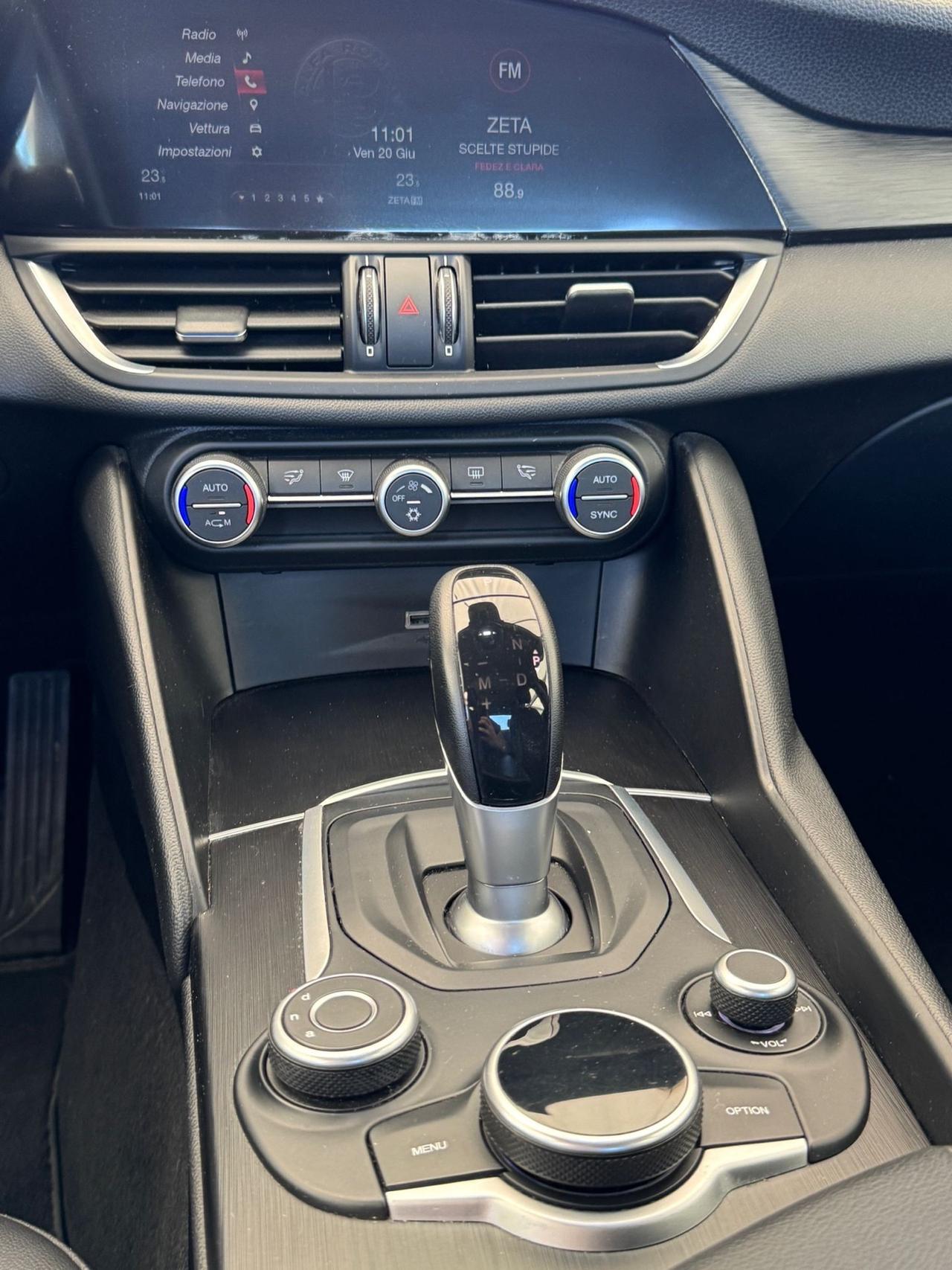 Alfa Romeo Giulia Super 2.2 AT8 Q4 180cv