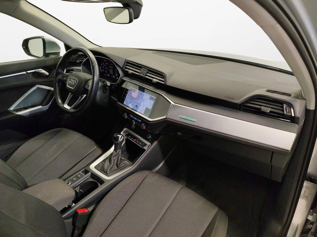 Audi Q3 35 2.0 tdi Business Advanced