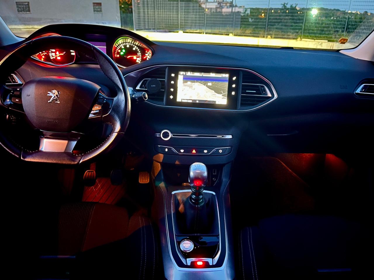 Peugeot 308 1.6 e-HDi 115 CV Allure “soli 130.000 km”