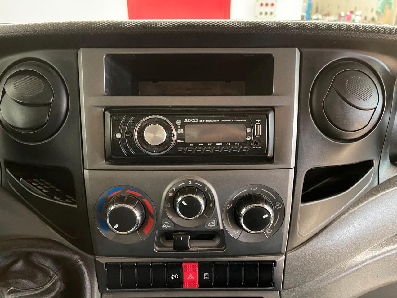Iveco Daily 29L11 3 posti-Ok Neopatentati_LEGGI SOTTO