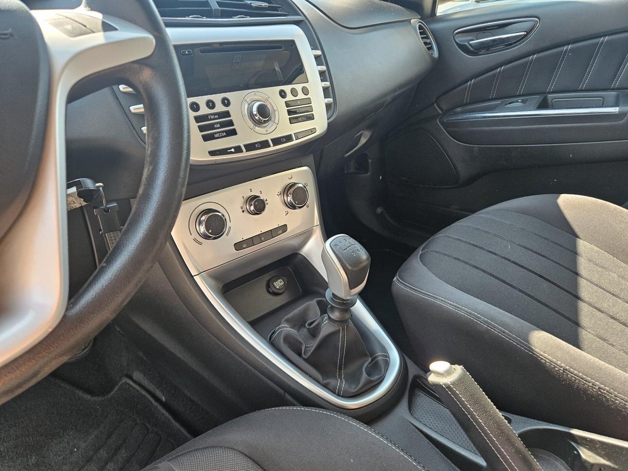 Lancia Delta 1.4 T-Jet 120 CV Argento