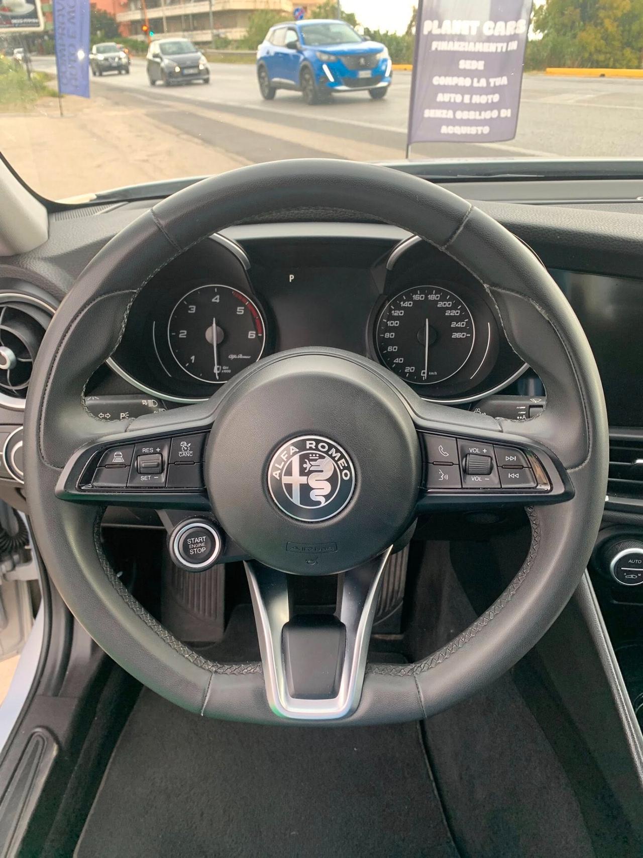 Alfa Romeo Giulia 2.2cc160 CV AT8 uniprò 12/2020