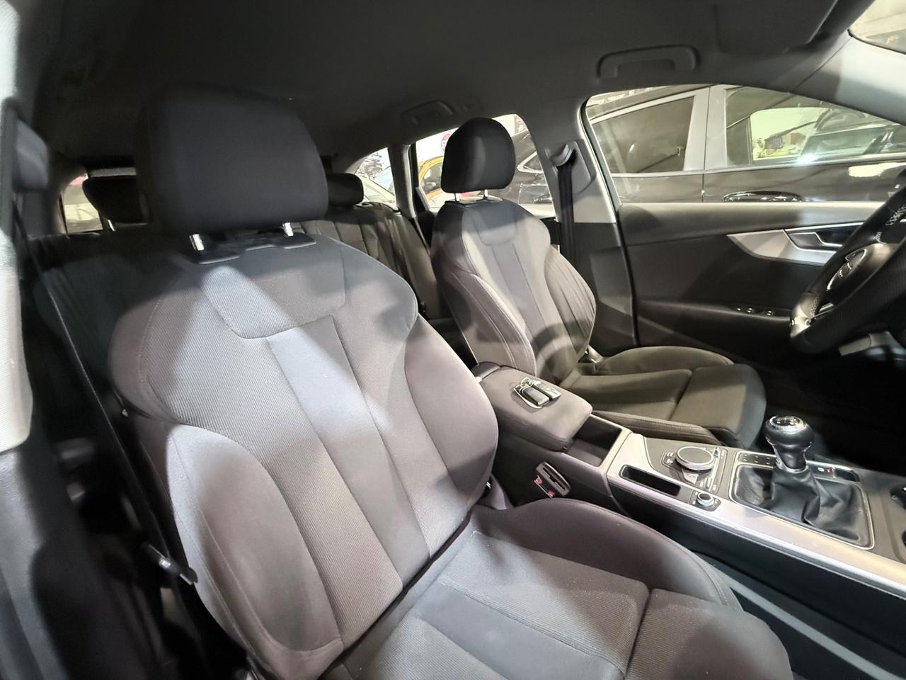 Audi A4 2.0 TDI 150 CV ultra Sport
