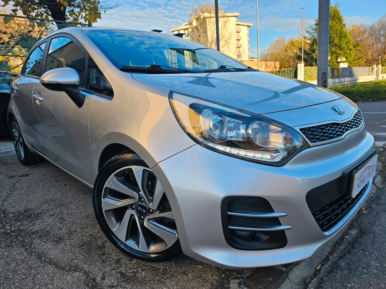 Kia Rio 1.4 CRDi 90cv Collection*Navi*Retrocamera*Neopatentati*E6*