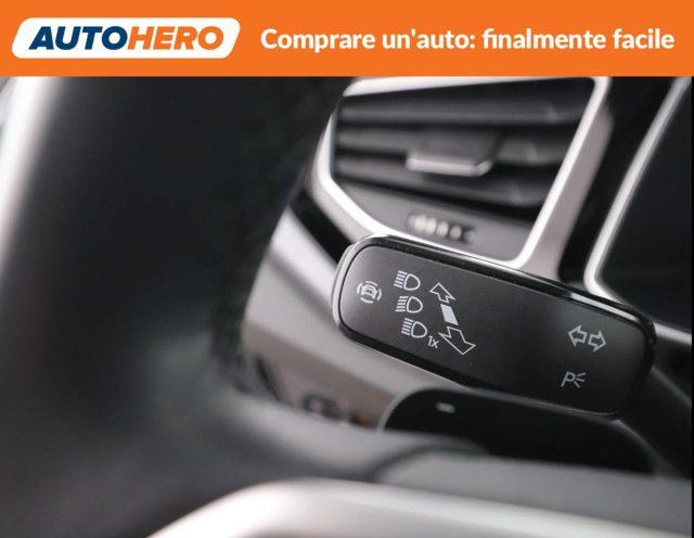 VOLKSWAGEN Taigo 1.0 TSI 110 CV DSG R-Line