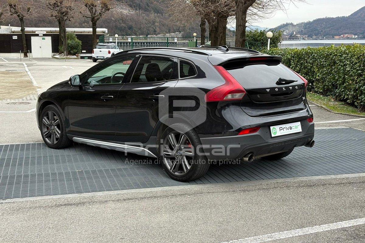 VOLVO V40 Cross Country T5 AWD Geartronic Summum