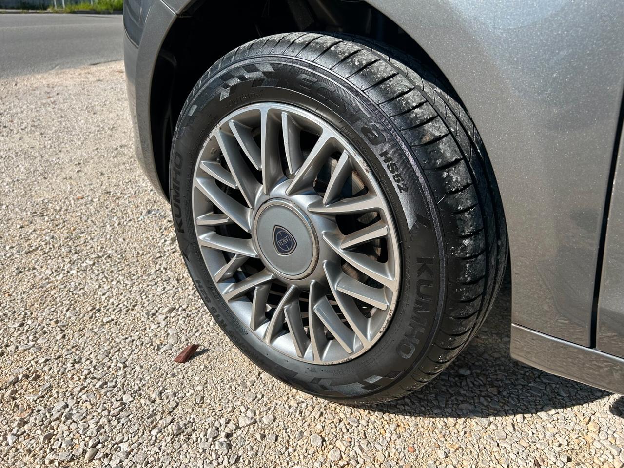 Lancia Ypsilon 1.2 69 CV GPL Ecochic Gold GPL VALIDO 2033