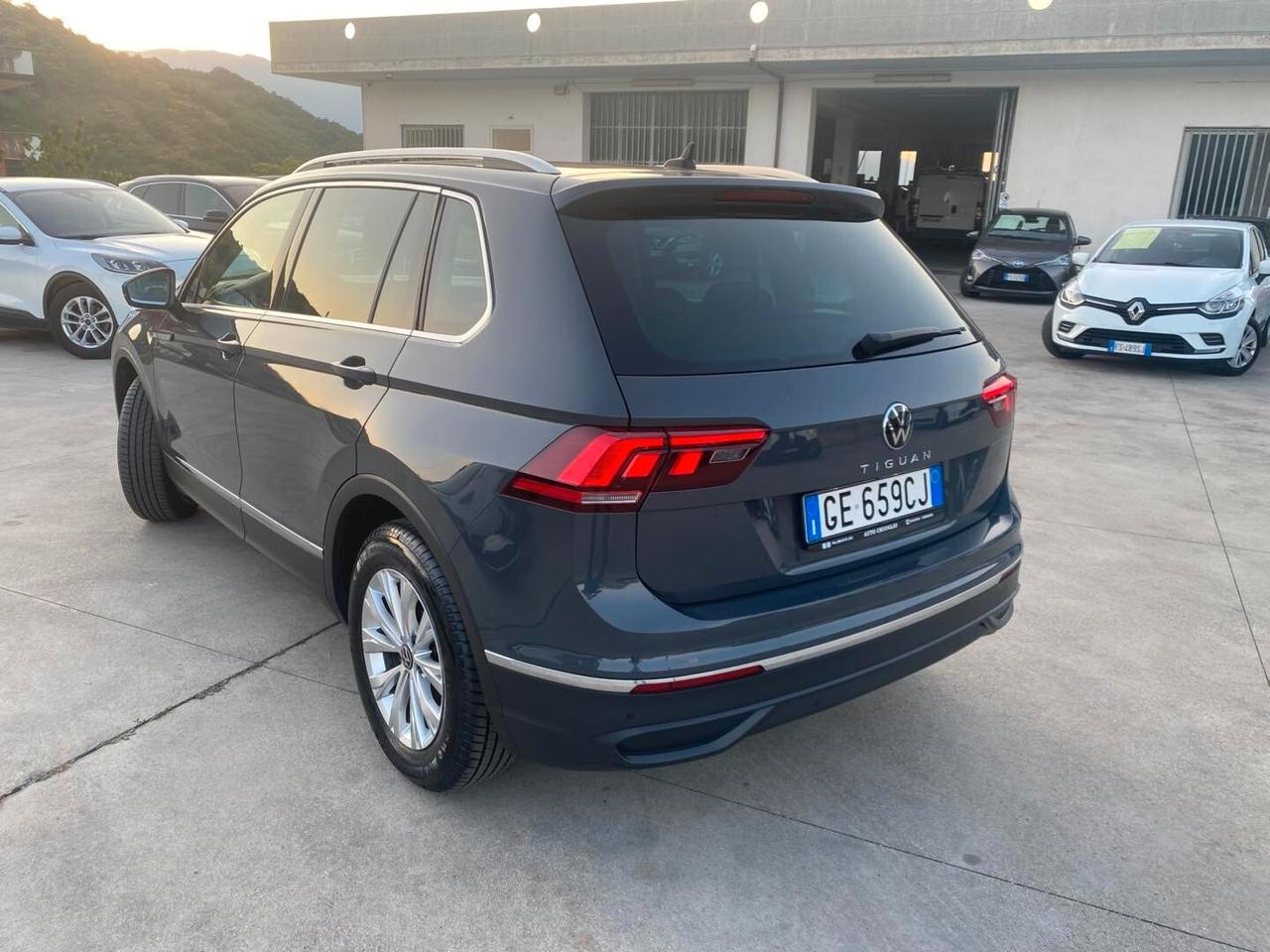 Volkswagen Tiguan 2.0 TDI 150 CV DSG Life 2021