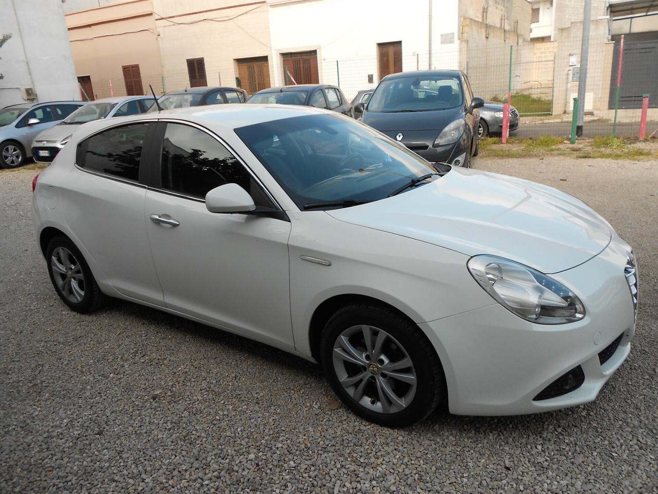 Alfa Romeo Giulietta 1.6 JTDm-2 105 CV Distinctive