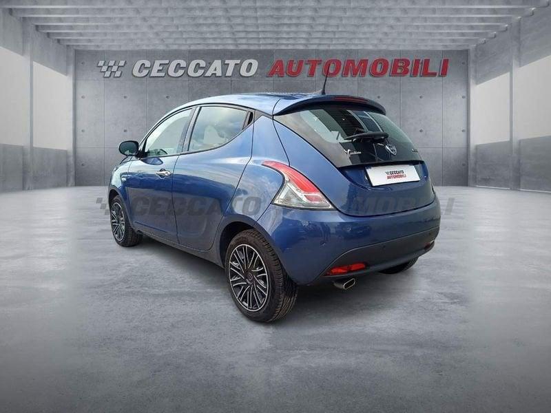 Lancia Ypsilon Ypsilon 1.0 firefly hybrid Gold s&s 70cv 5p.ti