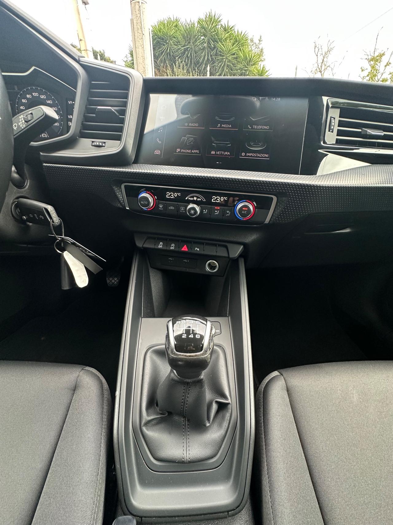Audi A1 allstreet 30 TFSI Identity Contrast