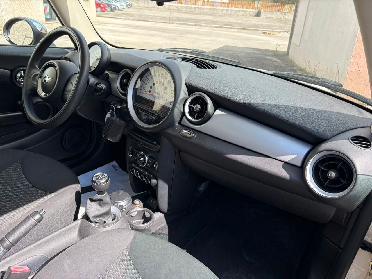 MINI 1.6 16V ONE 104.000 KM "OK NEOPATENTATI"