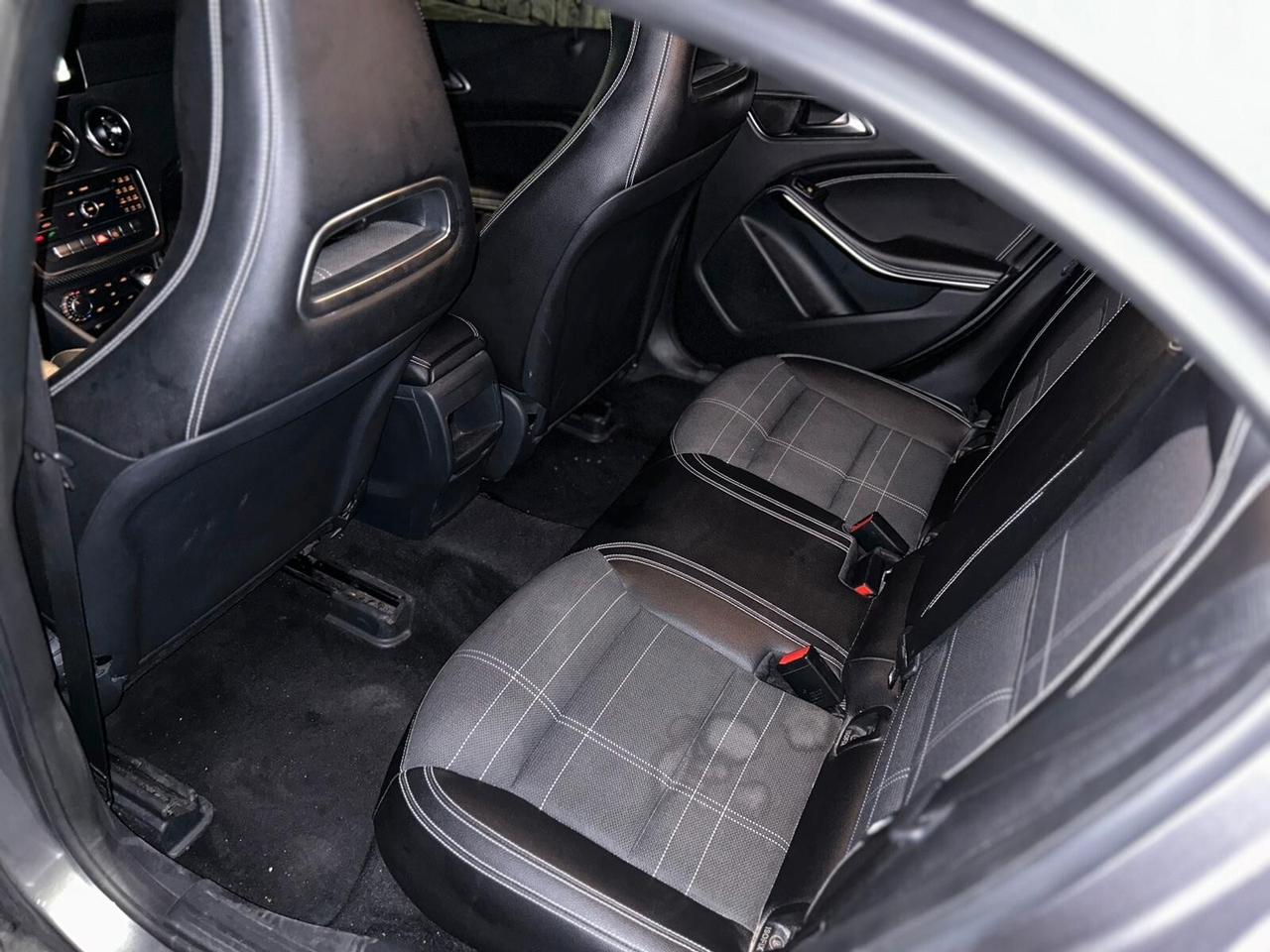 Mercedes-benz A 180 d Premium