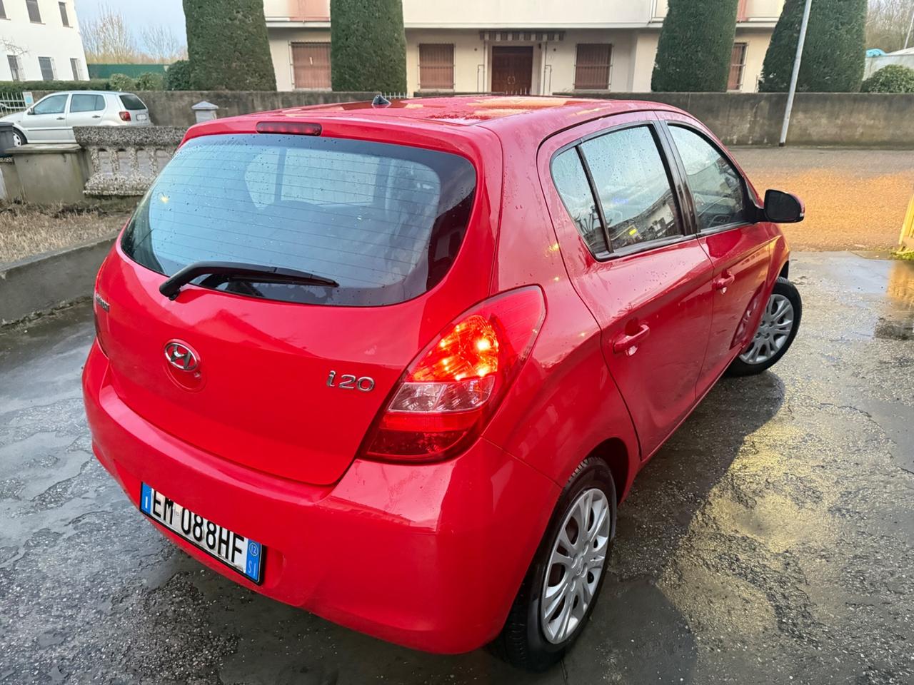 Hyundai i20 1.2 5p. Neopatentati no blocchi 2012
