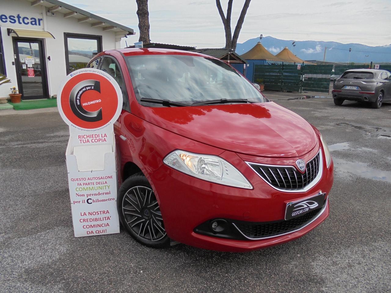Lancia Ypsilon 1.0 FireFly 5 porte S&S Hybrid Gold