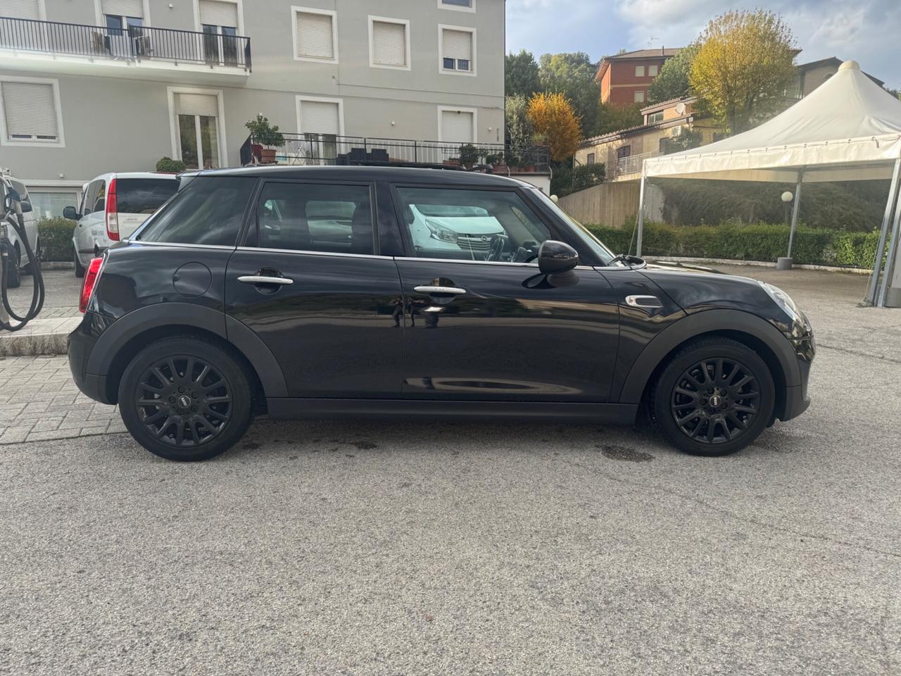 Mini 1.5 Cooper D 5 porte TETTO PANORAMA