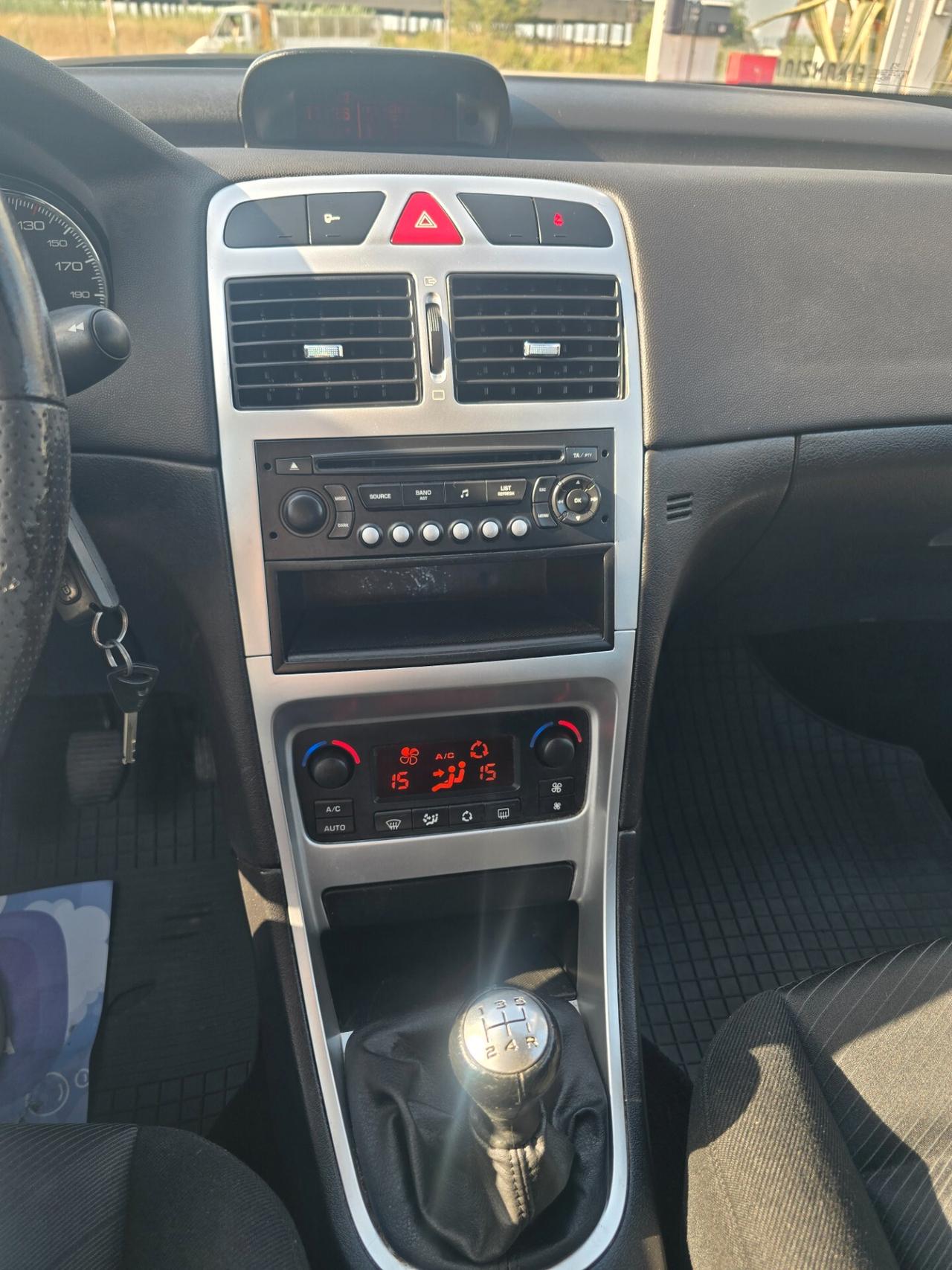 Peugeot 307 1.6 16V HDi 90CV 5p. D-Sign