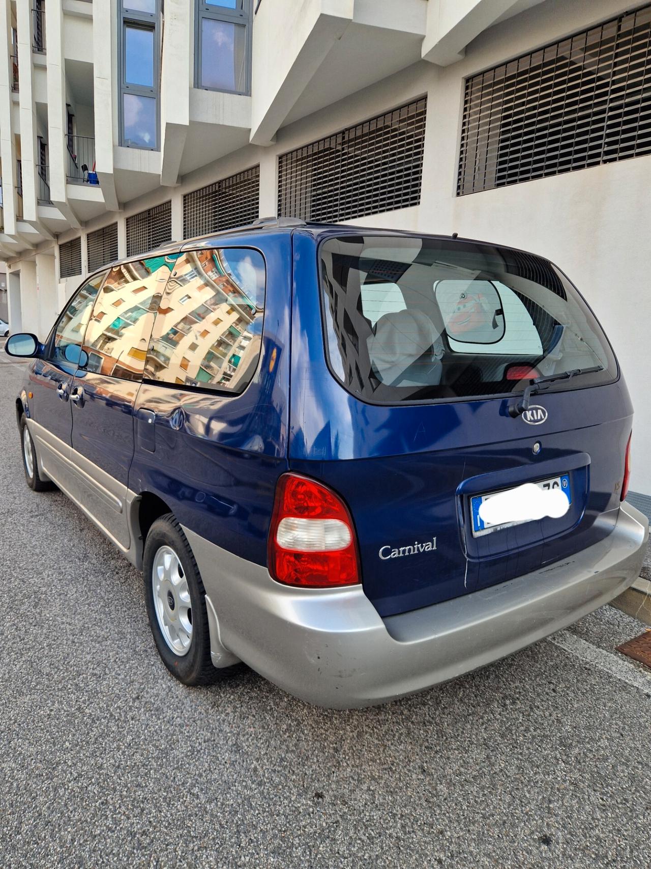 Kia Carnival 2.9 16V TDI 126CV 7 POSTI