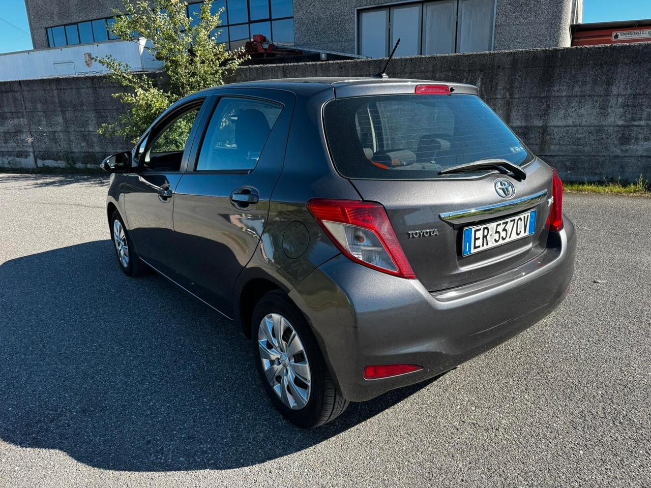 Toyota Yaris 1.0 5 porte Lounge