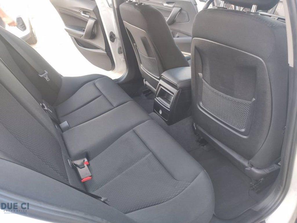 BMW 116d 5p. Urban del 2014
