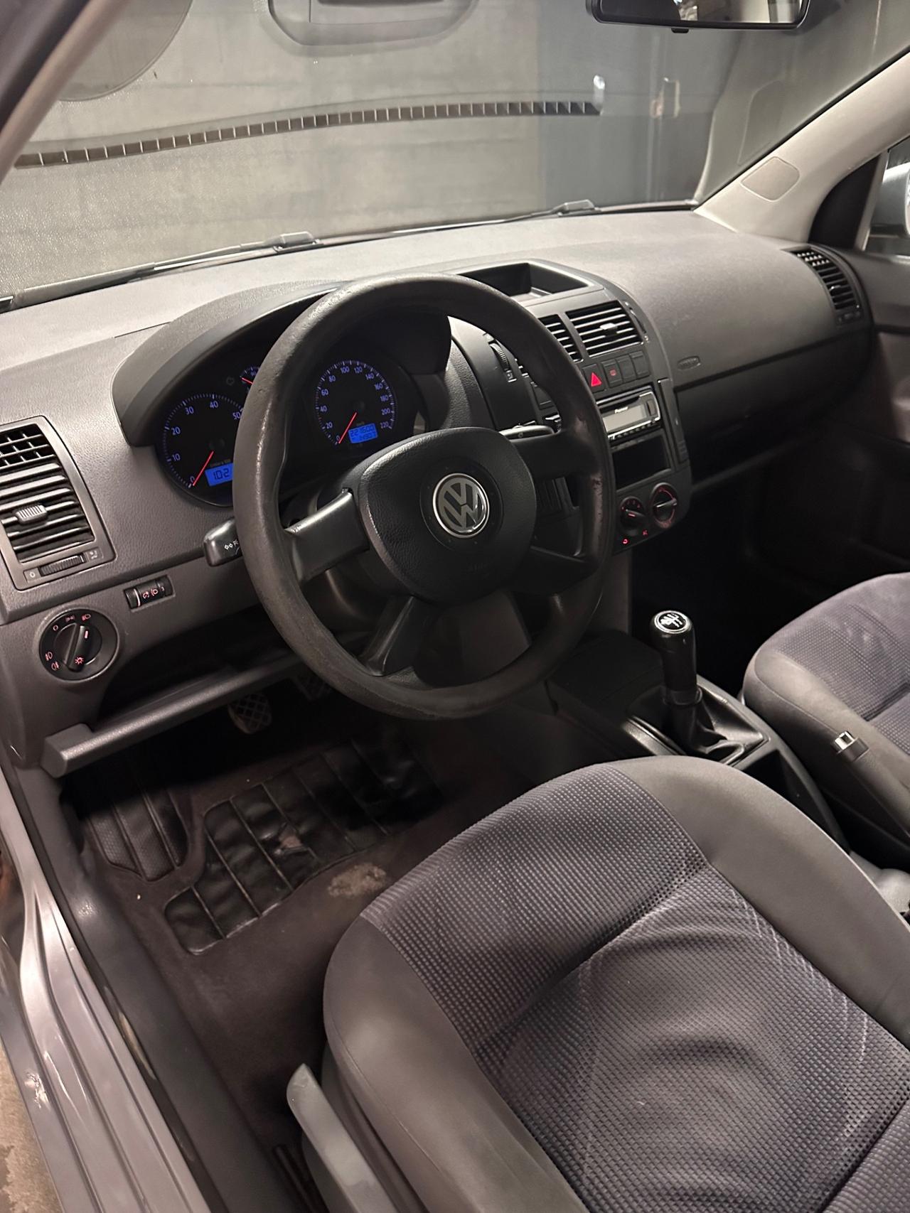 Volkswagen Polo 1.2/64CV 12V 5p. Comfortline 2006
