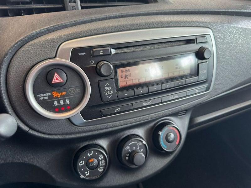 Toyota Yaris Yaris 1.0 5 porte Lounge