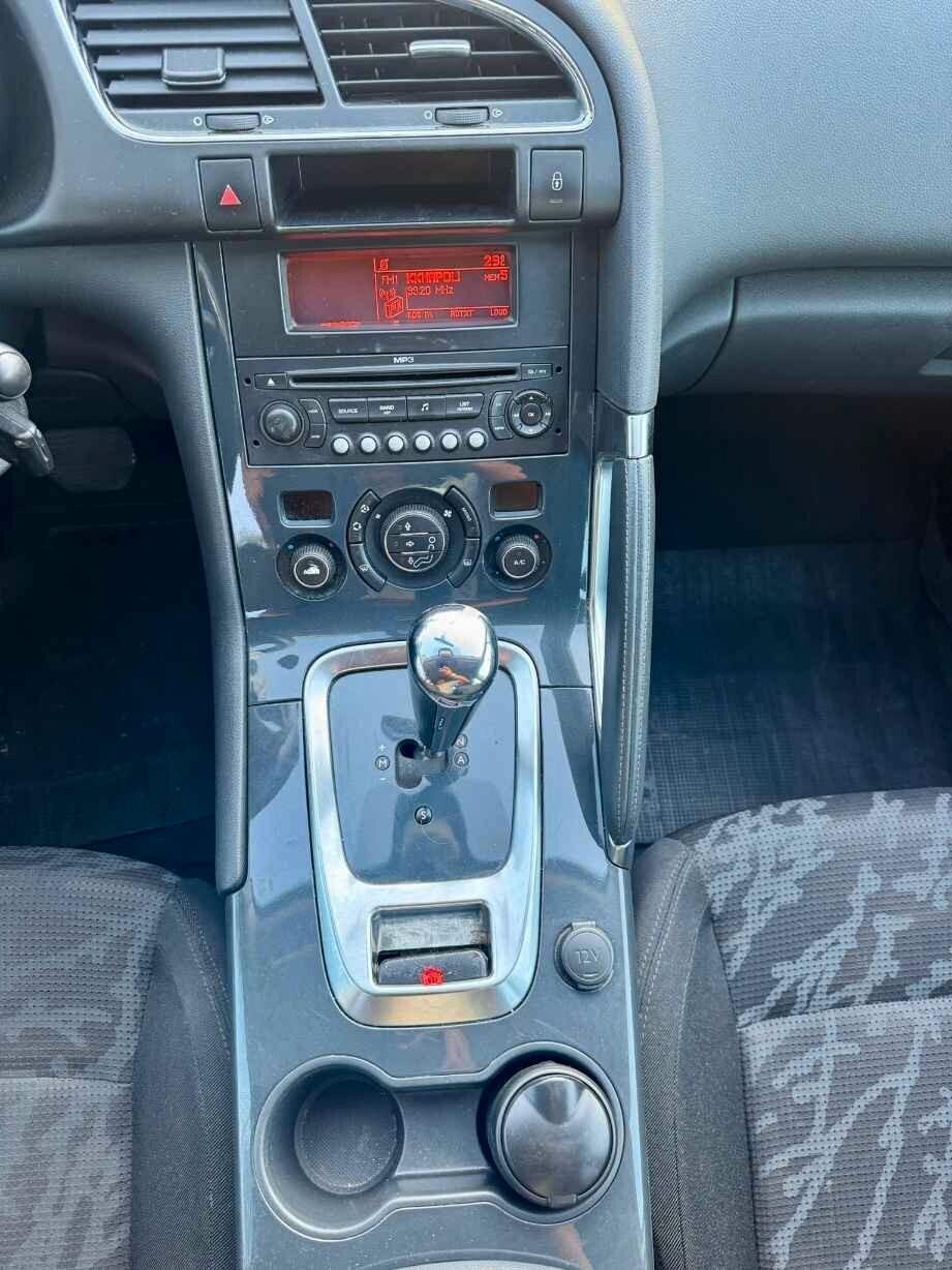 PEUGEOT 3008 1.6 HDi 110CV CAMBIO AUTOMATICO