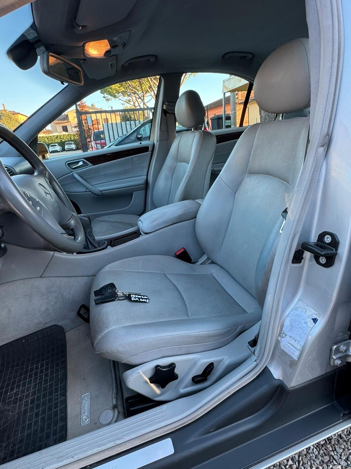 Mercedes-benz C 200 Kompressor Elegance UNICO PROPRIETARIO !!