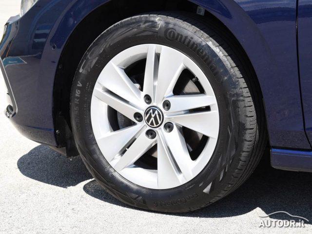 VOLKSWAGEN Golf 1.5 TGI 130cv DSG Life VIRTUAL CARPLAY TRIZONA