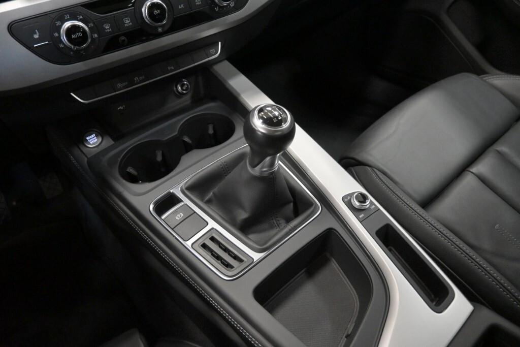 Audi A4 30 TDI Business Advanced