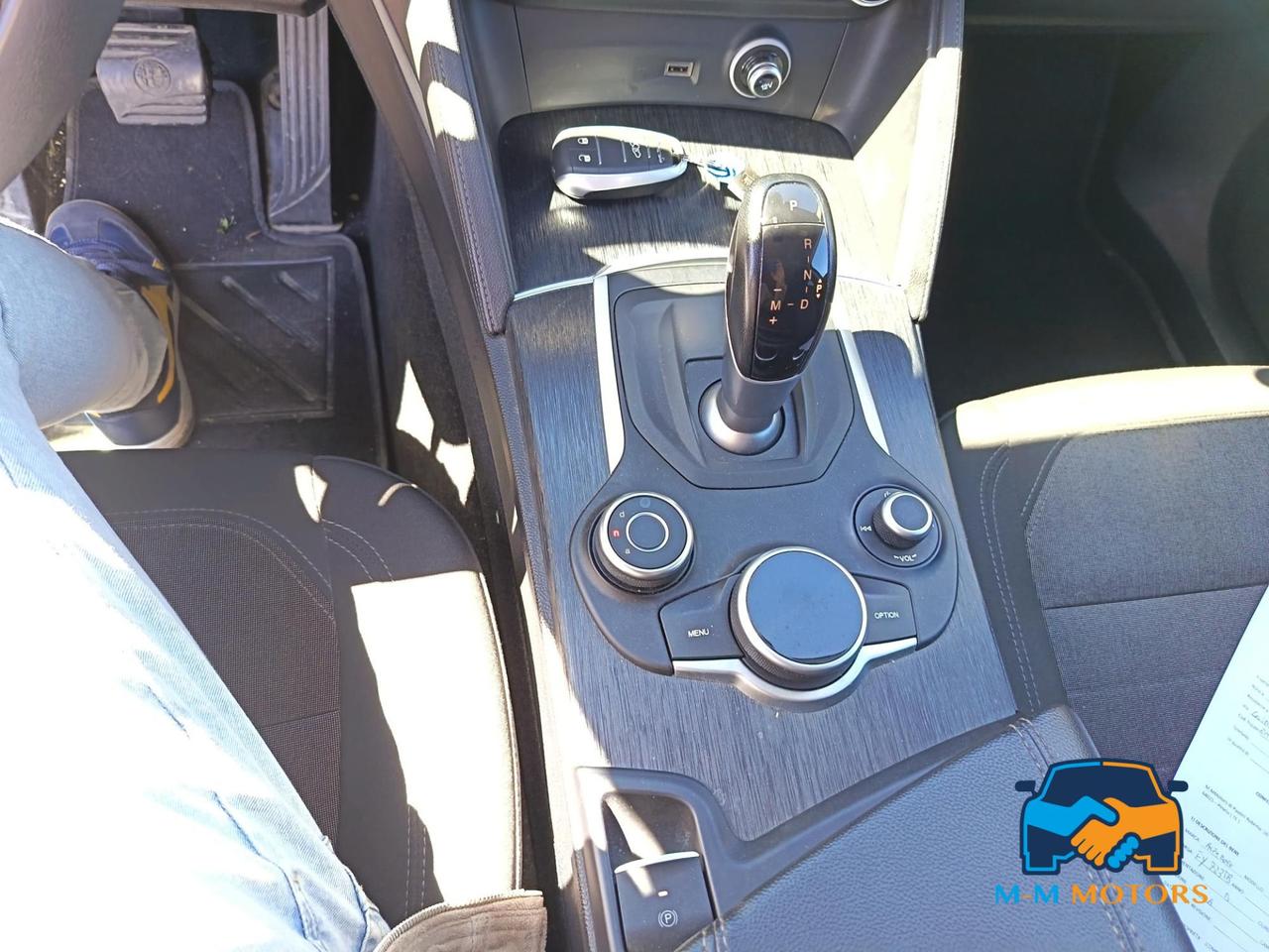 Alfa Romeo Stelvio 2.2 t Business rwd 160cv auto my19