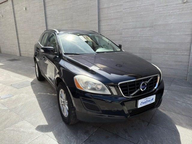 VOLVO XC60 D3 AWD Geartronic Momentum