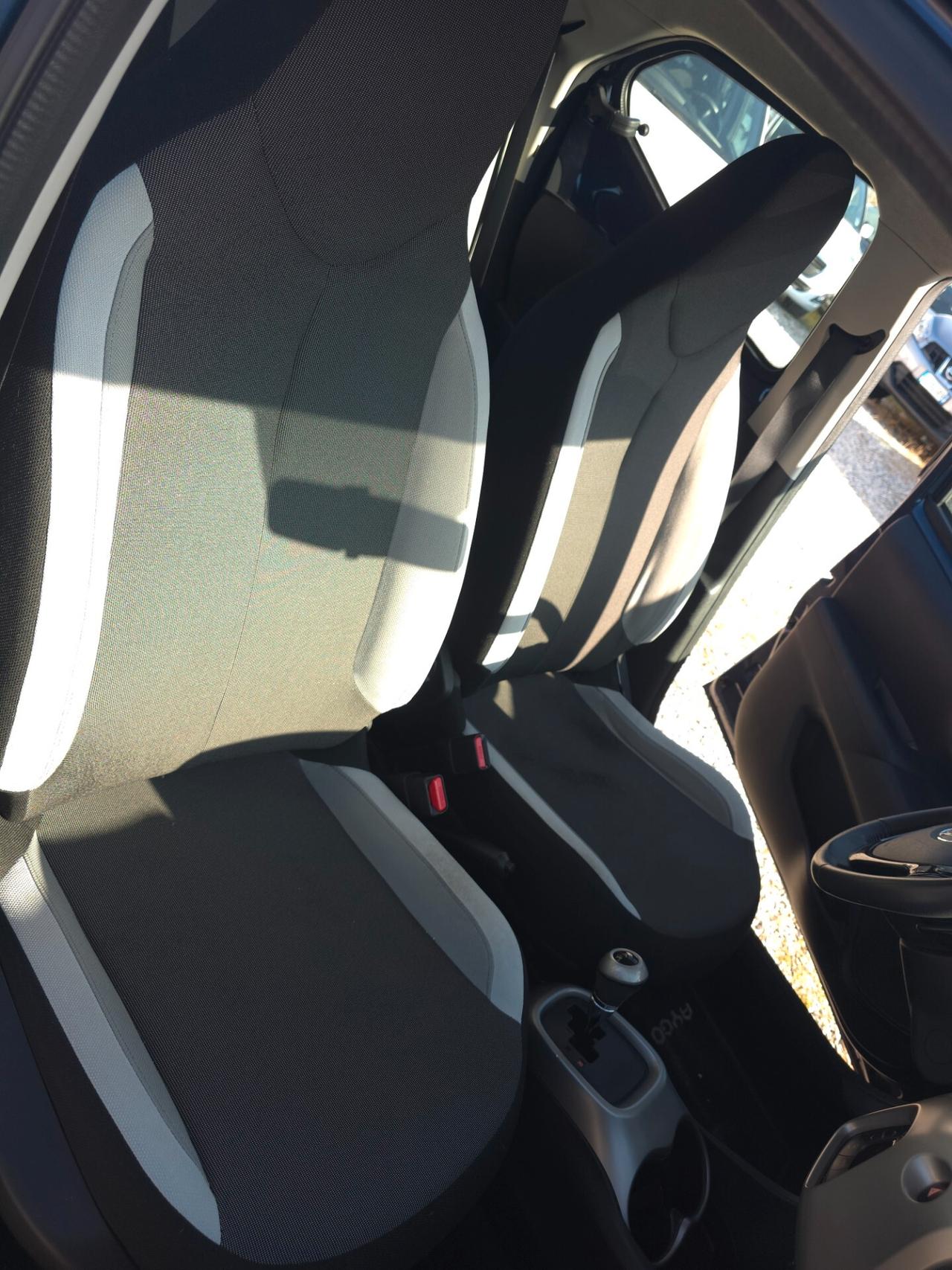 Toyota Aygo 1.0 VVT-i 69 CV 5 porte x-play MMT