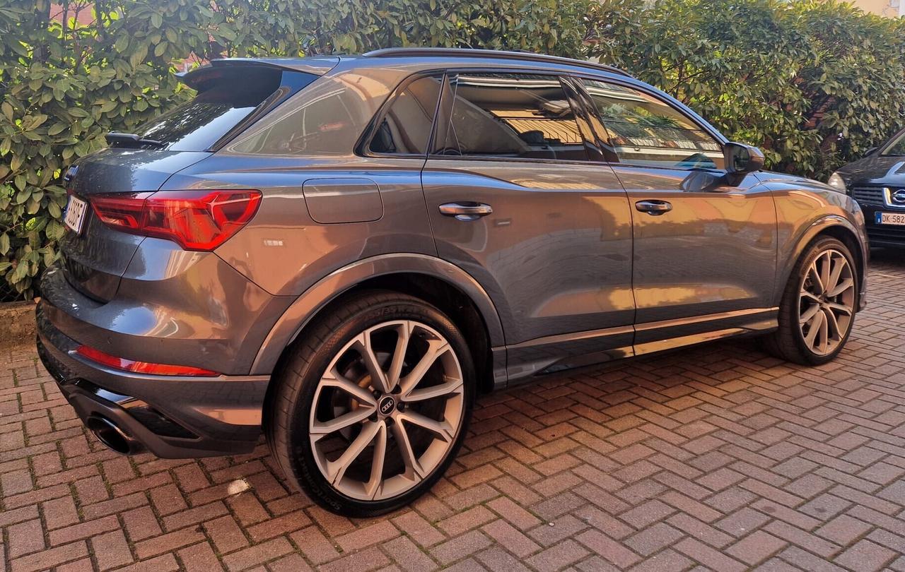 Audi Q3 RS Q3 quattro S tronc 400cv