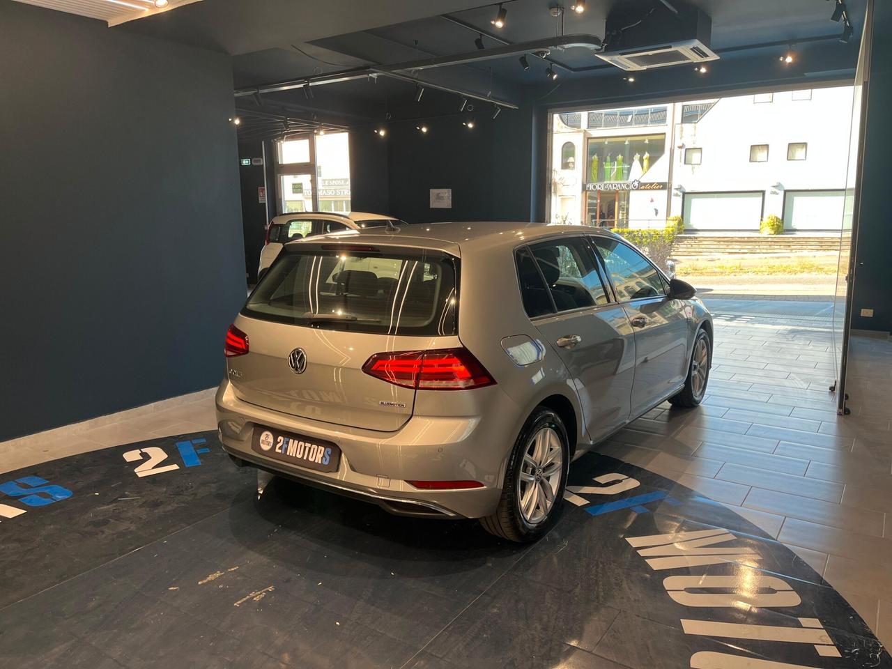 Volkswagen Golf VII 1.5 TGI 5p. Trendline BlueMotion Technology