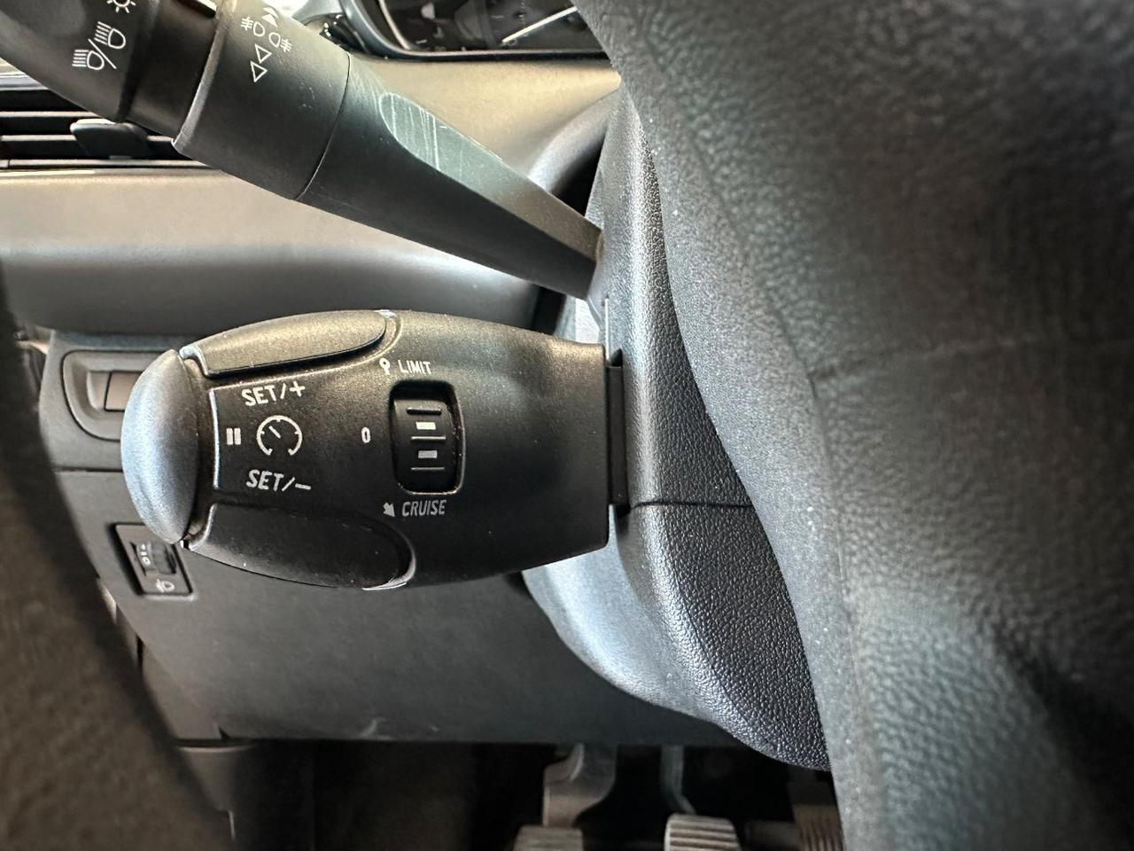 Peugeot 208 5 Porte 208 5p 1.6 bluehdi Active 75cv